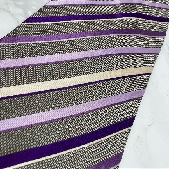 Tina Cosina Made in Italy 100% Silk Tie Gray Purple Stripes 60” x 3.5” Business - Picture 1 of 8
